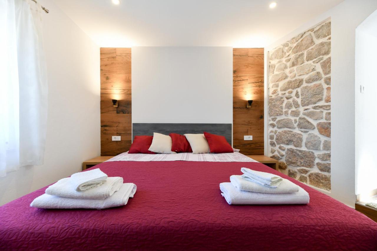 Holiday Home Skevini Dvori Starigrad Paklenica Exteriör bild