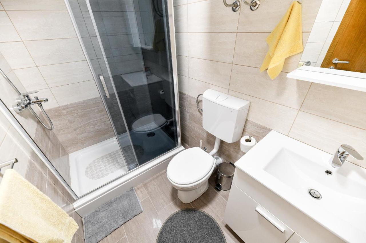 Holiday Home Skevini Dvori Starigrad Paklenica Exteriör bild